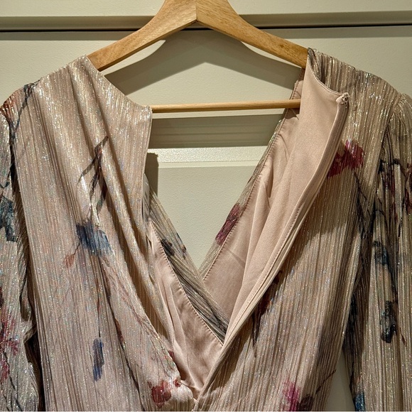 NWT Le Château Metallic Printed Puff Sleeve Fit & Flare Mini Dress, Size M, Pink - Picture 9 of 17